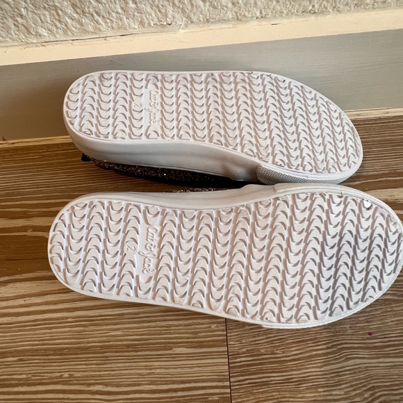 Cat & Jack girls slip on shoe 2 PAIR! Never worn - Picture 2 of 8